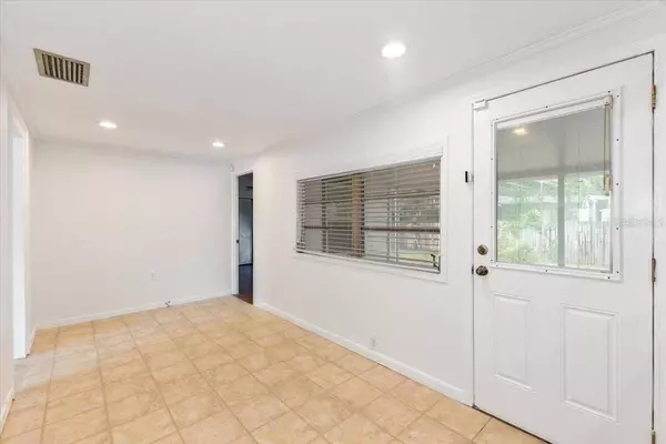 1635 CRESTWOOD DR, Orlando, FL 32804