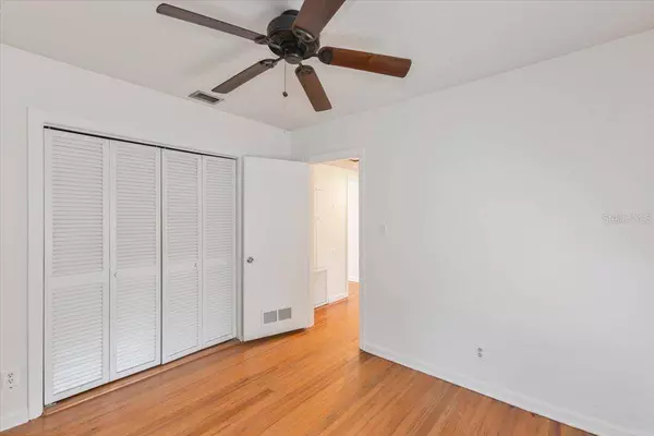 1635 CRESTWOOD DR, Orlando, FL 32804