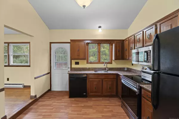 131 Pocono Road, Brookfield, CT 06804