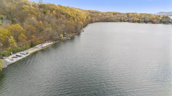 10 Juniper Drive, New Milford, CT 06776