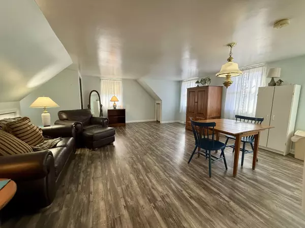 176 Pocono Road #2, Brookfield, CT 06804