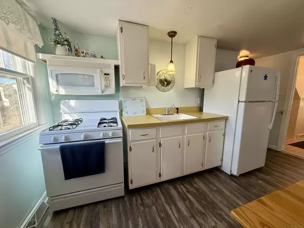 176 Pocono Road #2, Brookfield, CT 06804