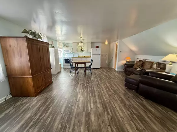 176 Pocono Road #2, Brookfield, CT 06804