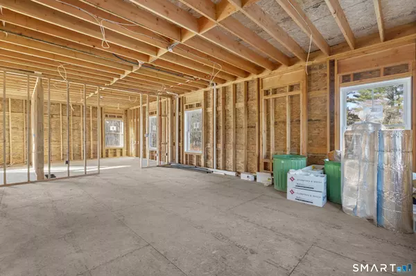 154A Long Meadow Hill Road, Brookfield, CT 06804