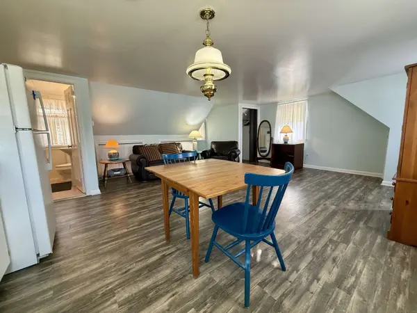 176 Pocono Road #2, Brookfield, CT 06804