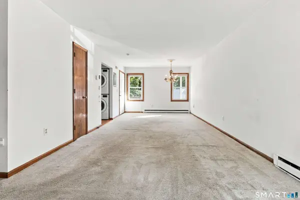 19 Hidden Knolls Circle #19, Monroe, CT 06468