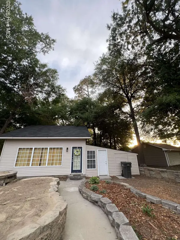 2004 Country Place DR