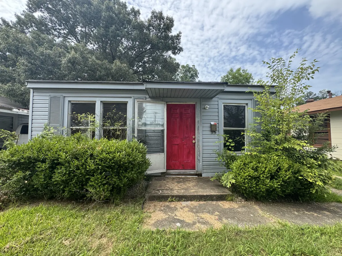 2449 Midway St, Shreveport, LA 71108-2113