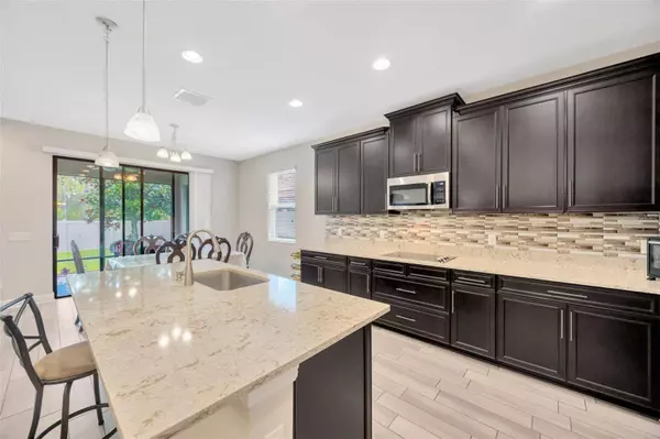 18125 ROSEATE DR, Lutz, FL 33558