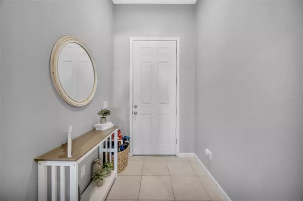 8512 ORCHARD GRASS ST, Wesley Chapel, FL 33544