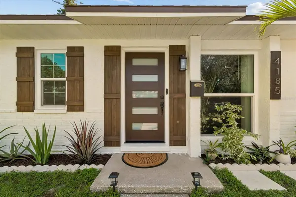 4185 WHITING DR SE, St Petersburg, FL 33705