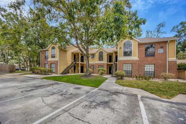 8647 MALLARD RESERVE DR #205, Tampa, FL 33614