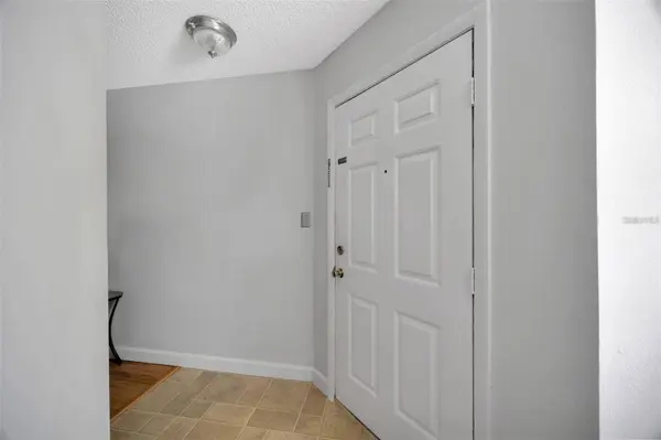 8647 MALLARD RESERVE DR #205, Tampa, FL 33614