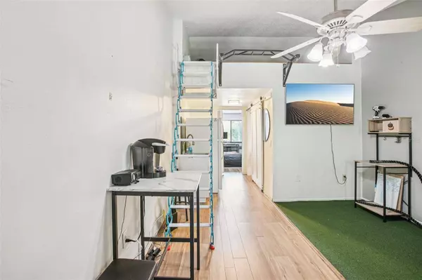 20921 HAULOVER CV #8, Lutz, FL 33558