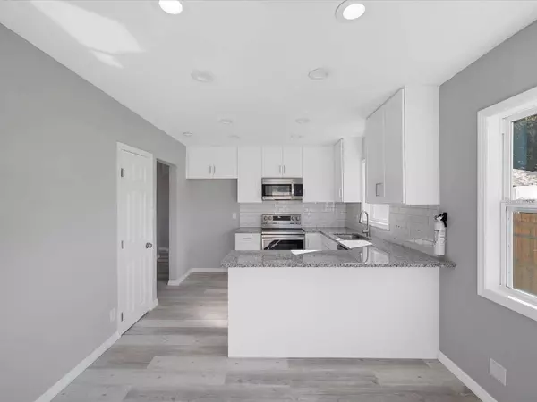 701 E ADALEE ST, Tampa, FL 33603