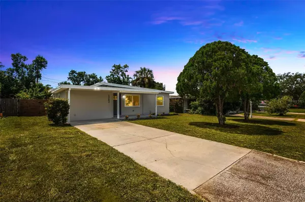 5242 45TH AVE N, St Petersburg, FL 33709