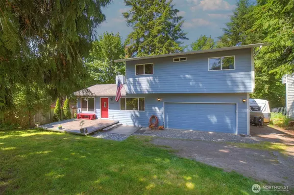 22305 Apollo DR NE, Poulsbo, WA 98370