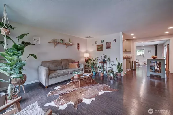 4315 Fir DR NE, Bremerton, WA 98310