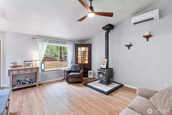 10506 Minterwood DR NW, Gig Harbor, WA 98329