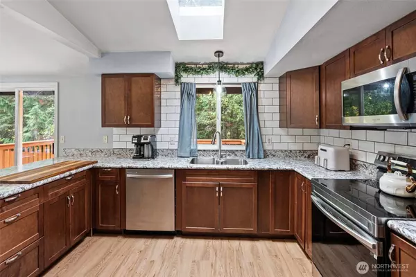 10506 Minterwood DR NW, Gig Harbor, WA 98329