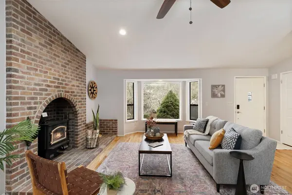 849 NW Pioneer Hill RD, Poulsbo, WA 98370