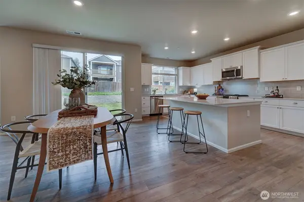 1013 Timberline AVE, Bremerton, WA 98312