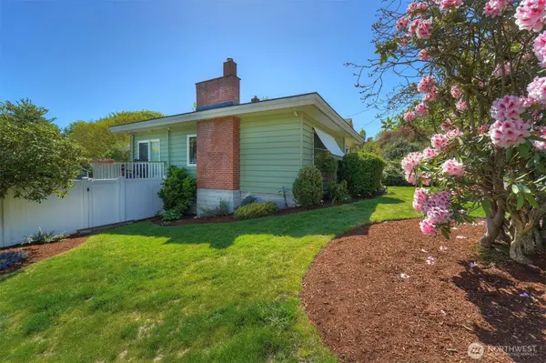 1112 N Cambrian AVE, Bremerton, WA 98312