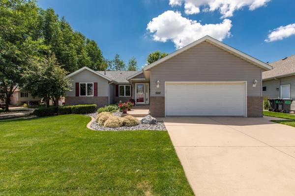 5551 Nancy LN NW, Rochester, MN 55901