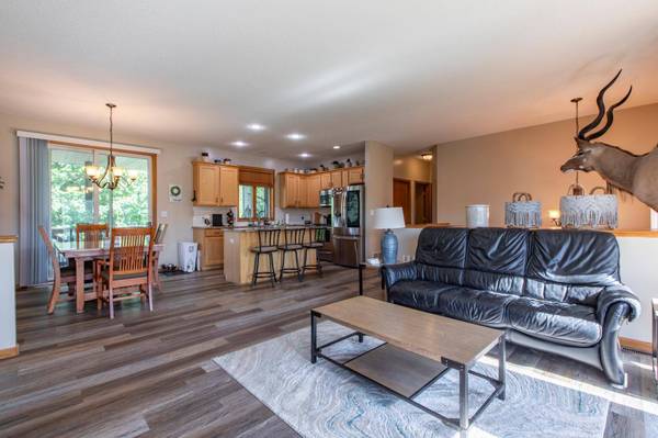 406 13th AVE NW, Kasson, MN 55944