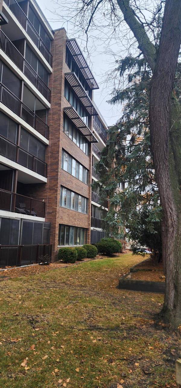 600 4th ST SW #104, Rochester, MN 55902