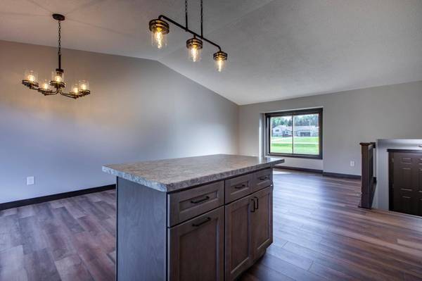 5897 Woodrose CT SE, Rochester, MN 55904