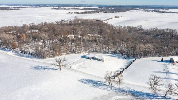 57618 205th AVE, Plainview, MN 55964