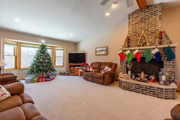 57618 205th AVE, Plainview, MN 55964