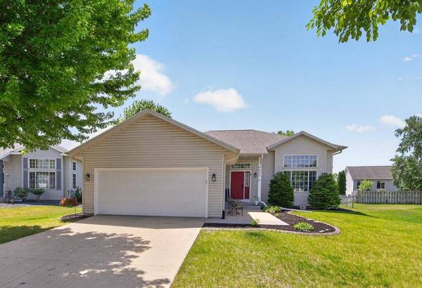 4820 Savannah DR NW, Rochester, MN 55901