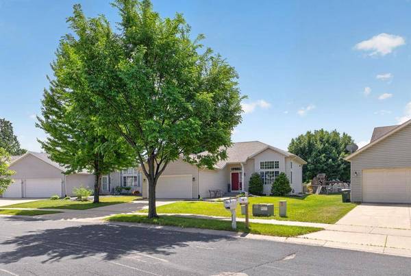 4820 Savannah DR NW, Rochester, MN 55901