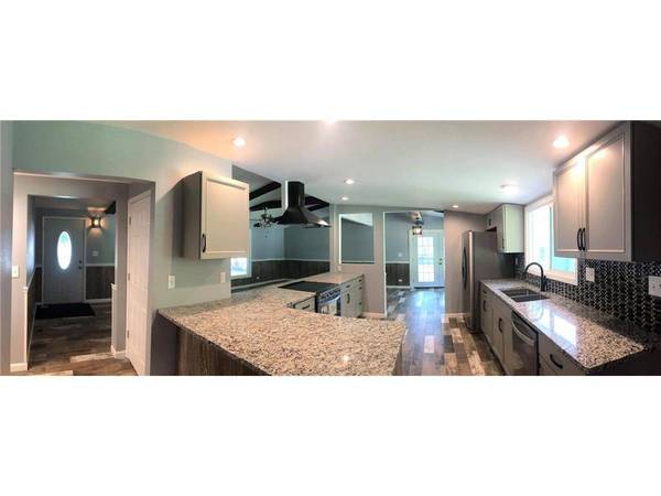 1240 N Main ST, Altura, MN 55910