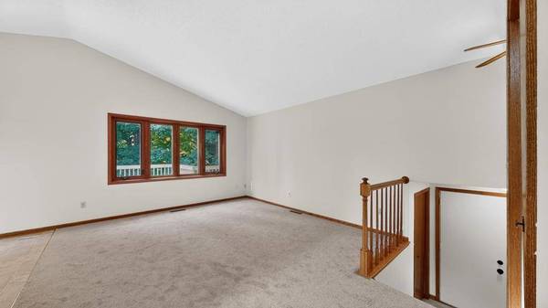 2818 26th ST NW, Rochester, MN 55901