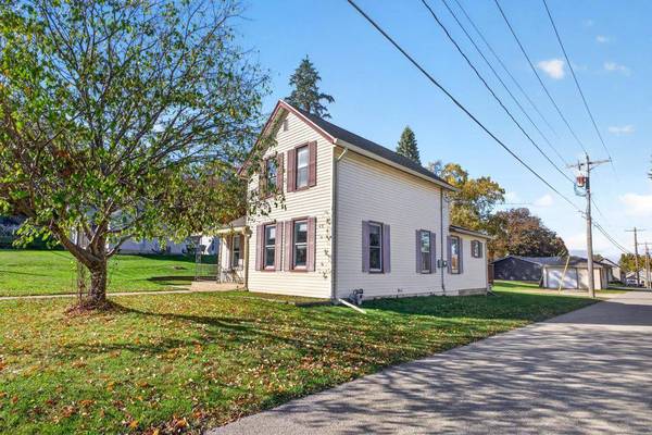 243 W 15th ST, Saint Charles, MN 55972