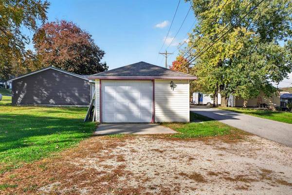 243 W 15th ST, Saint Charles, MN 55972