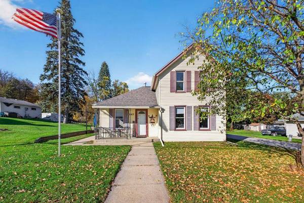 243 W 15th ST, Saint Charles, MN 55972