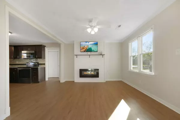 201 Moore Ave, Portland, TN 37148