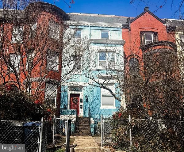 1307 FAIRMONT ST NW #B, Washington, DC 20009