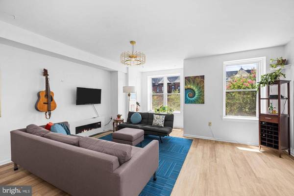 1307 FAIRMONT ST NW #B, Washington, DC 20009