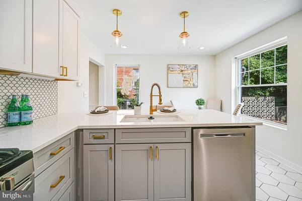 812 CRITTENDEN ST NE, Washington, DC 20017