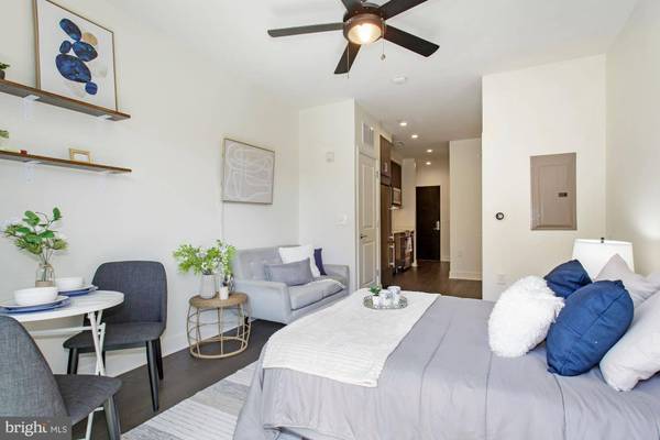 2550 17TH ST NW #302, Washington, DC 20009