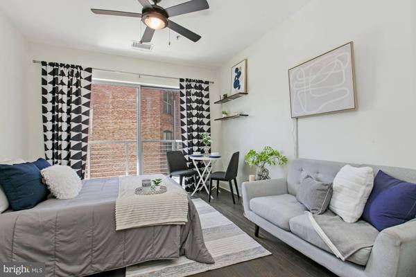 2550 17TH ST NW #302, Washington, DC 20009
