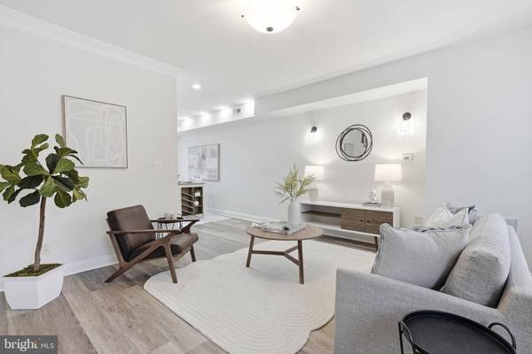216 ASCOT PL NE, Washington, DC 20002