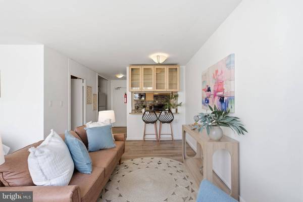 522 21ST ST NW #407, Washington, DC 20006