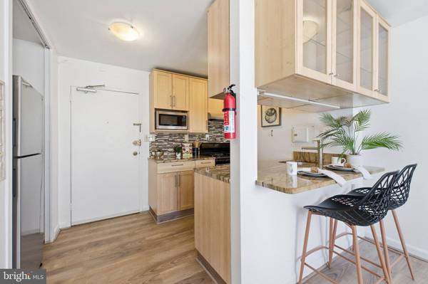 522 21ST ST NW #407, Washington, DC 20006