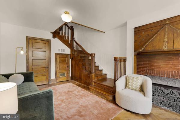 1344 GIRARD ST NW, Washington, DC 20009